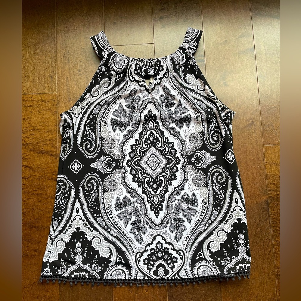 Cleo petites size medium paisley print sleeveless top